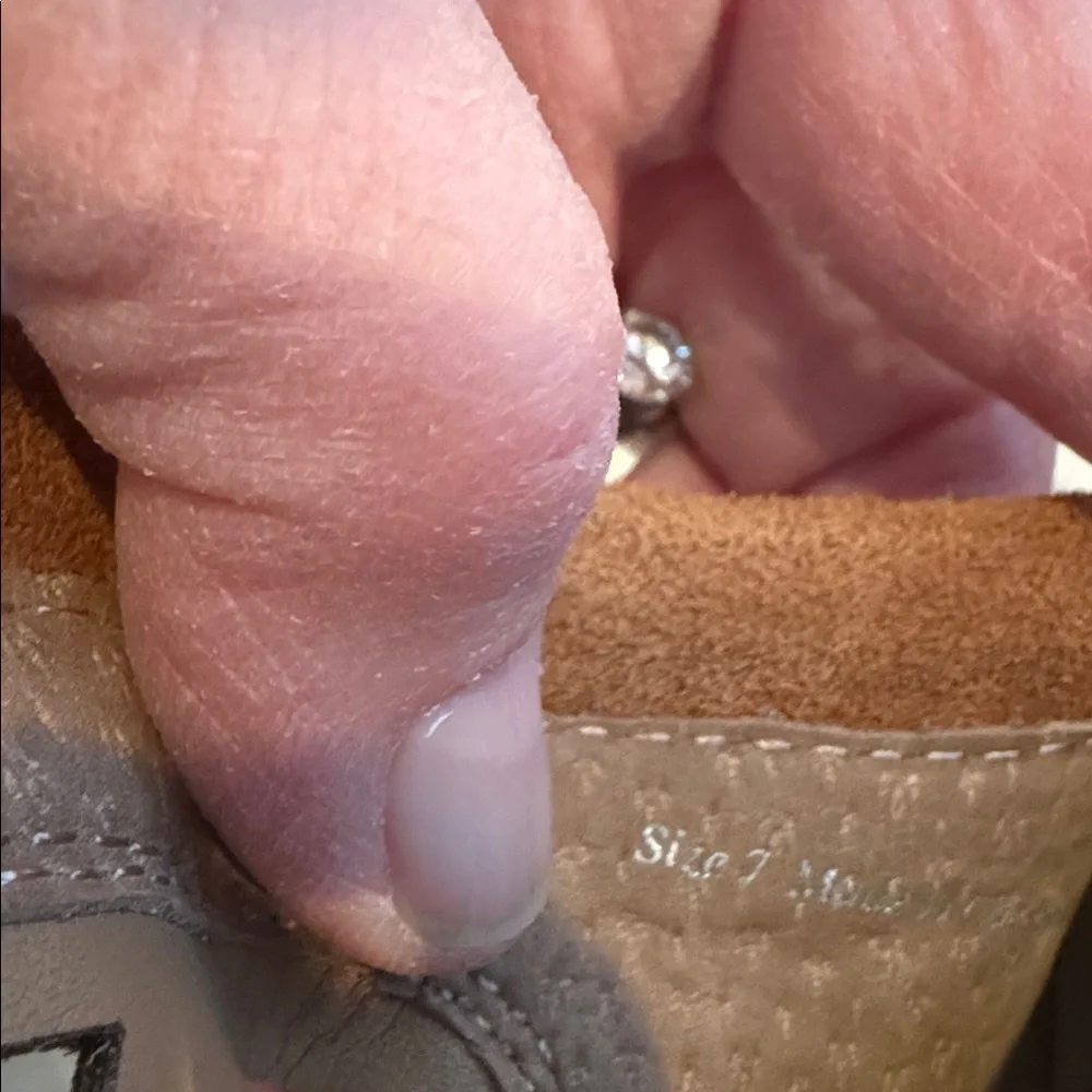 Dolce Vita 🎉Hp🎉NWOT tan bootie’s - Picture 8 of 8